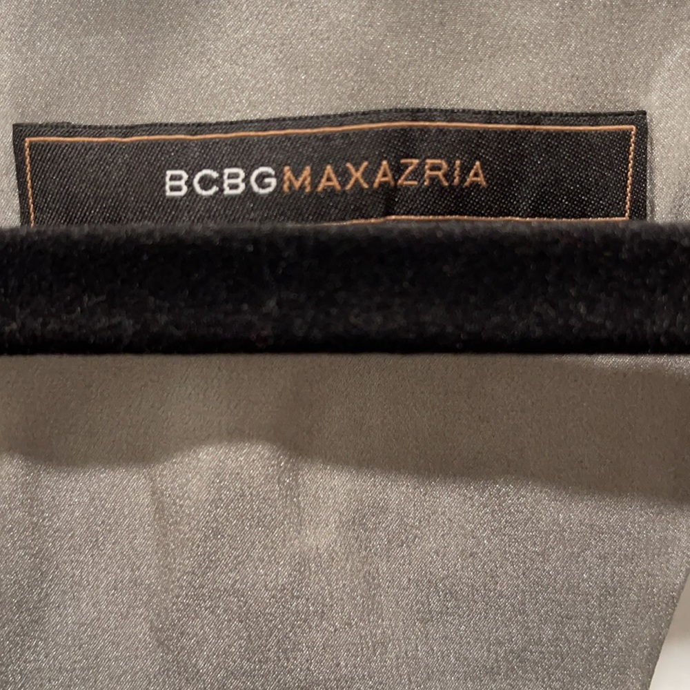 BCBG MaxAzria - Picture 2 of 7
